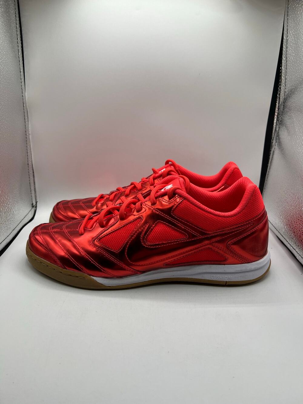 Nike Gato LV8 ‘Metallic Light Crimson’ size 11 mens
